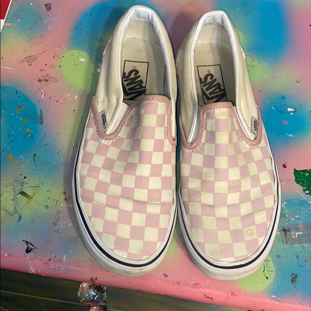 Pink and beige checkered slip ins
